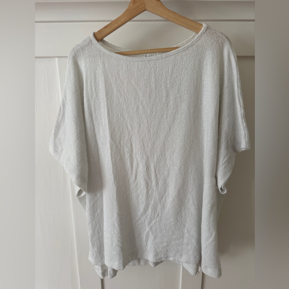 BUCKETLIST Classic White Short Sleeve Top | good condition | oversized sz Medium